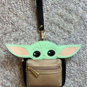 Loungefly wristlet Star Wars grogu yoda